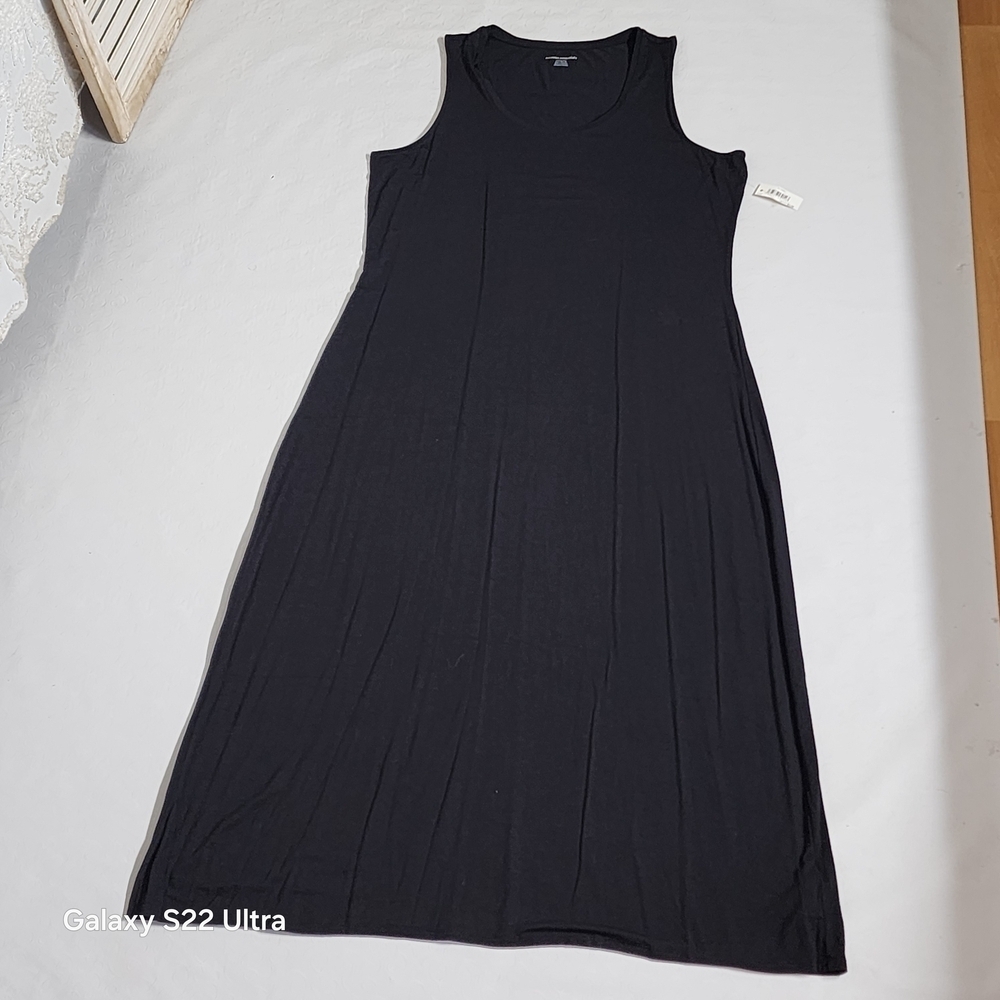 Sleeveless Black Maxi Dress